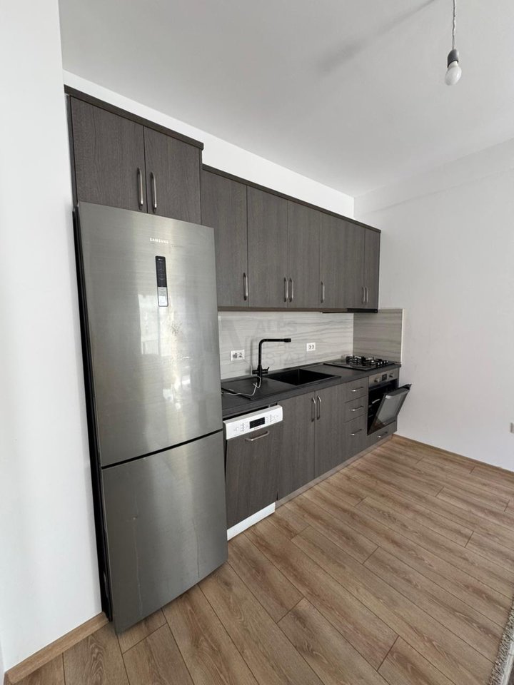 Affittasi appartamento 1+1 con posto auto, vicino a Univers City!