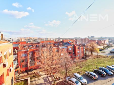 Banesë në shitje 65m2 në Bregun e Diellit