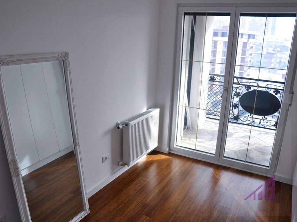 Banesë në shitje 88m2 në Rrugën B1