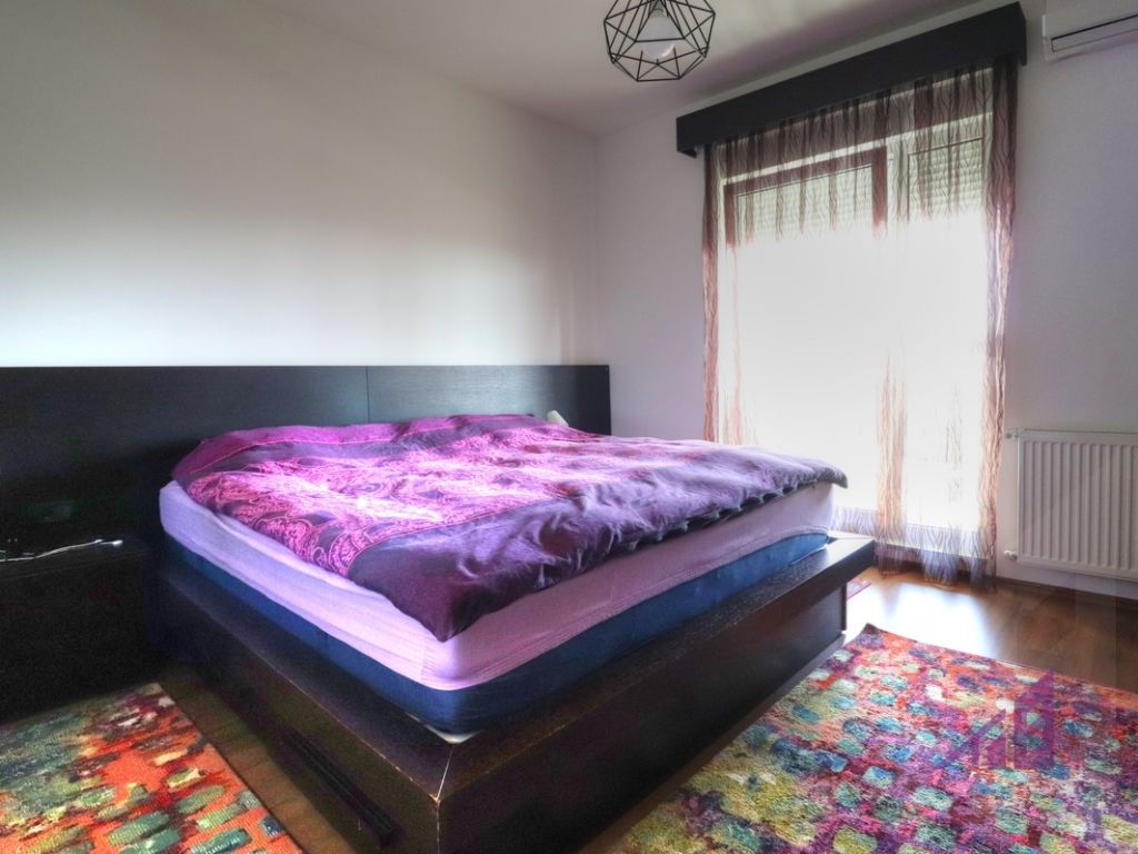 Penthouse me qira me 3 dhoma gjumi ne lagjen Arberia