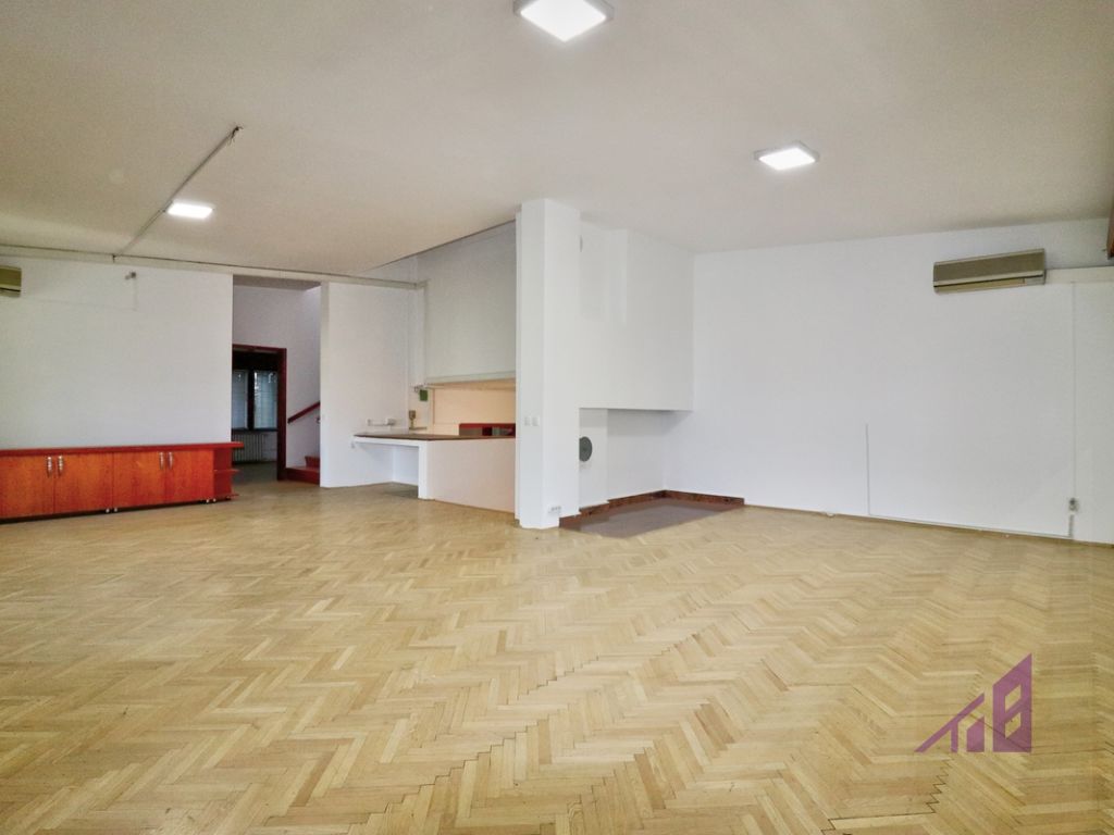 Shtepi 350m2 me qira ne Arberi7