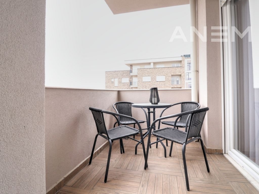 Banesë me qira me 2 dhoma gjumi në lagjen Aktash