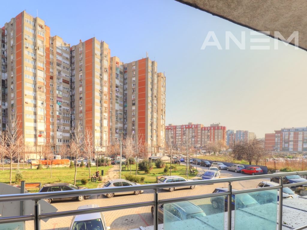 Zyre me qira 100m2 në Lakrishtë6