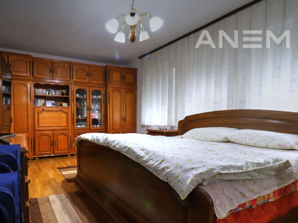 Shtëpi në shitje 400m2 në Sofali.4