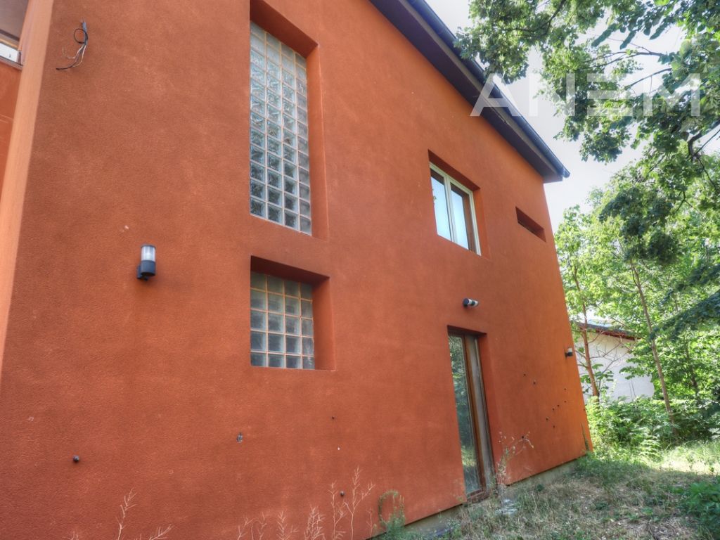 Shtëpi në shitje 300m2 në Taslixhe