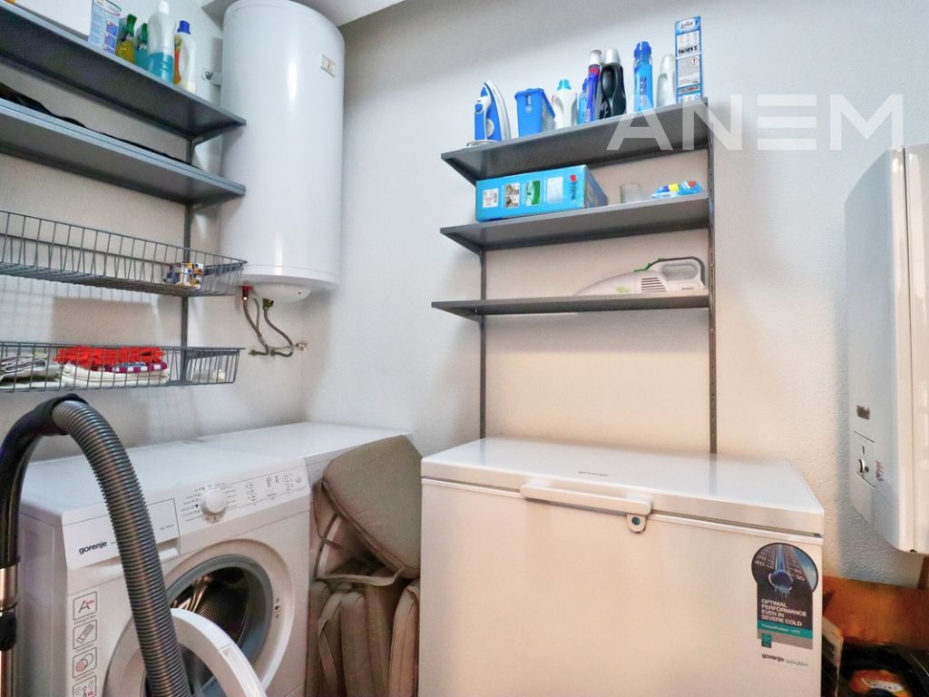 Shtëpi me qira 140m2 në Taslixhe2