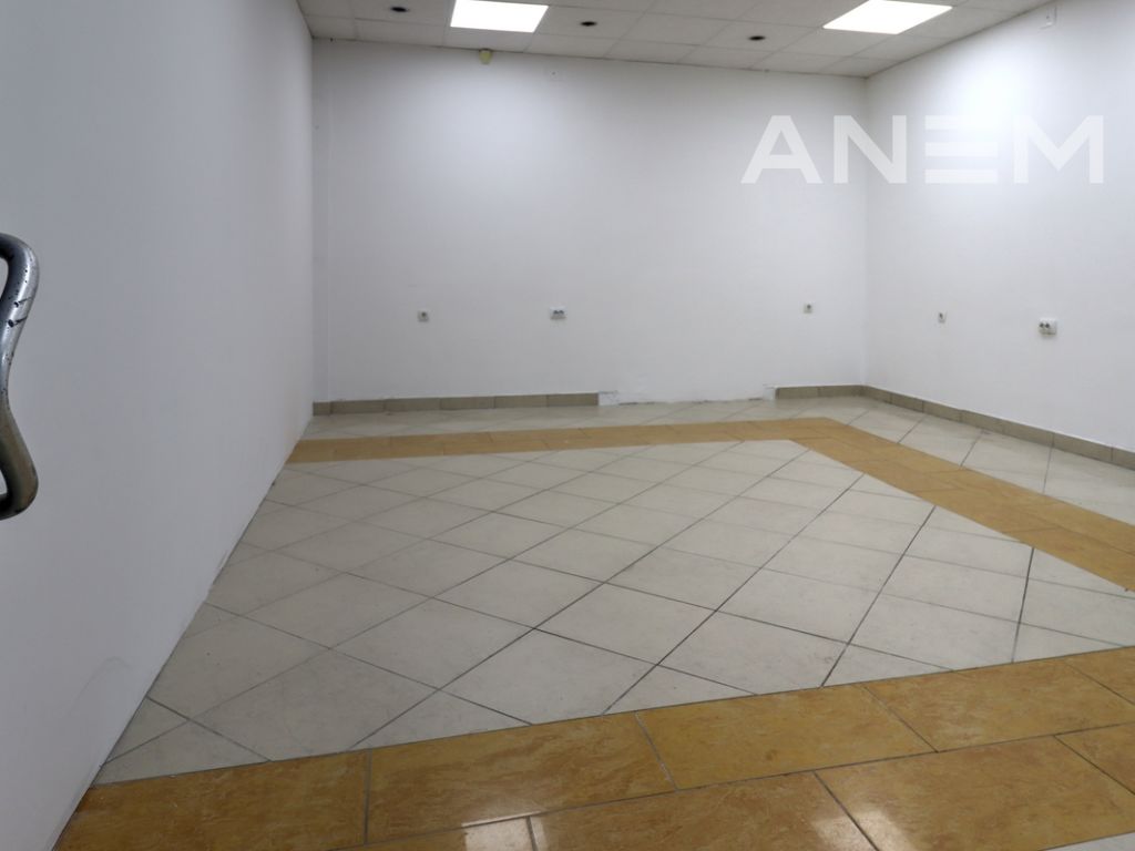 Lokal me qira 30m²  në Arbëri