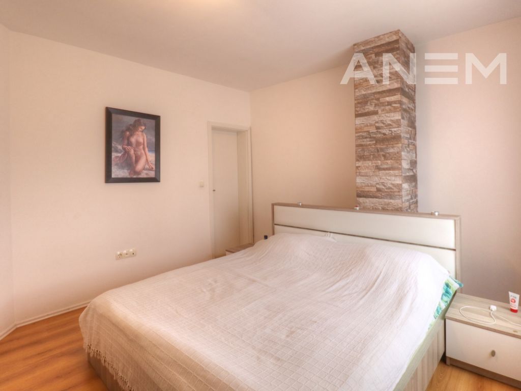 Shtëpi me qira me 3 dhoma gjumi në Lagjën Nic