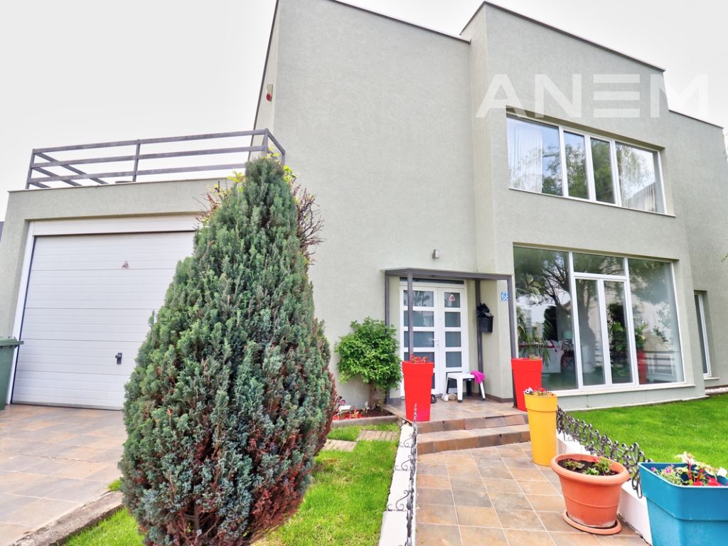 Shtëpi në shitje 339m² në lagjën Marigona 2 – Çagllavicë