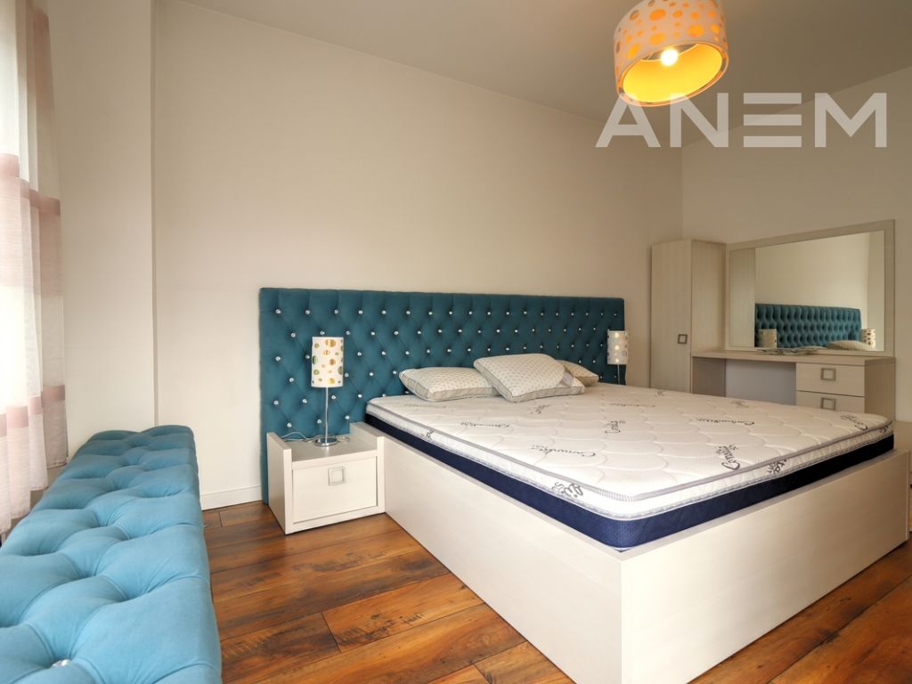 Shtëpi me qira 174m² në Marigona Residence