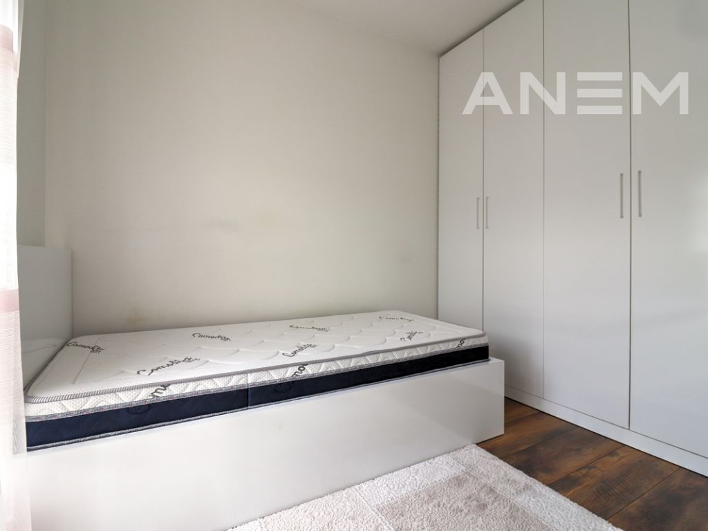 Shtëpi me qira 174m² në Marigona Residence