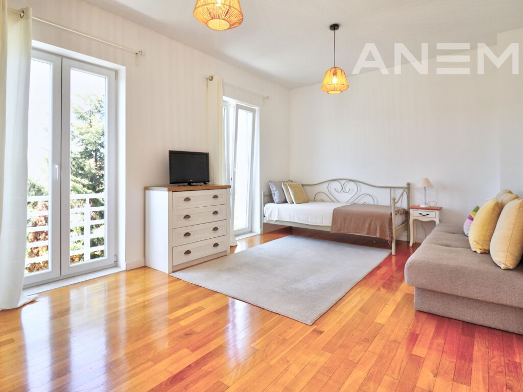 Shtëpi në shitje 174m² në lagjën Marigona Residence12