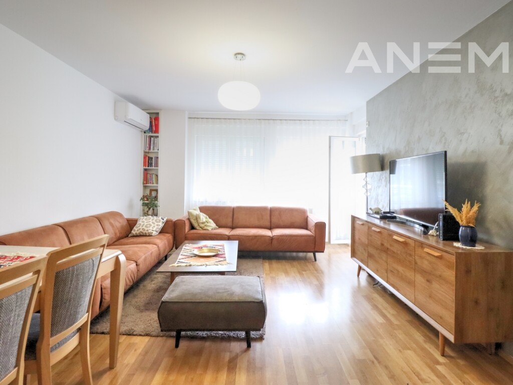 Banesë me qira me 2 dhoma gjumi në lagjën Arbëria