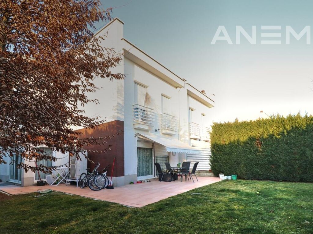 Shtëpi me qira 174m² në Marigona Residence