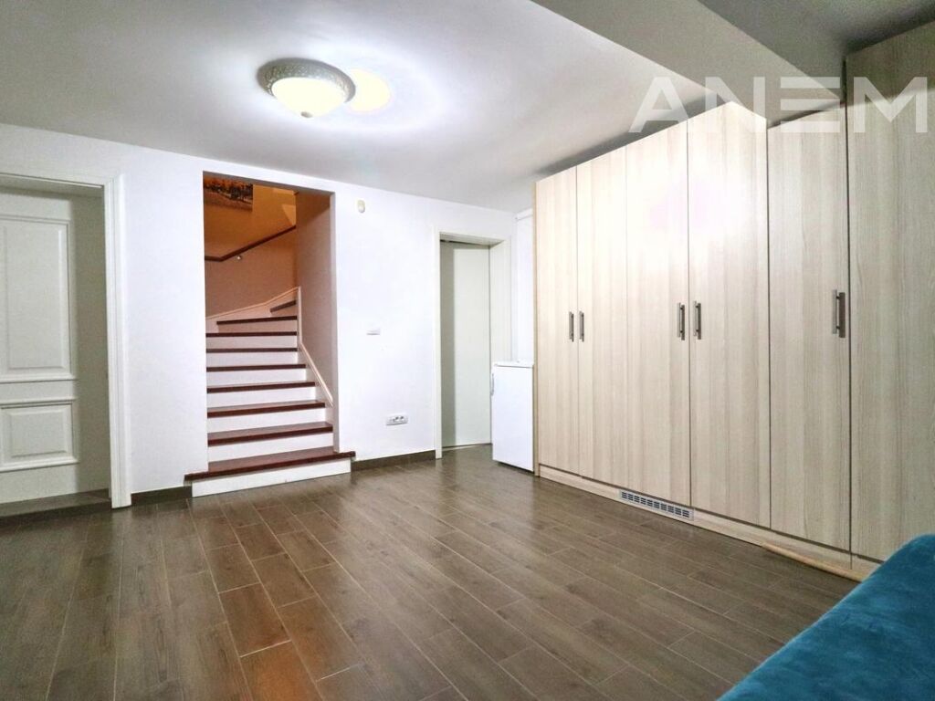 Shtëpi me qira 174m² në Marigona Residence