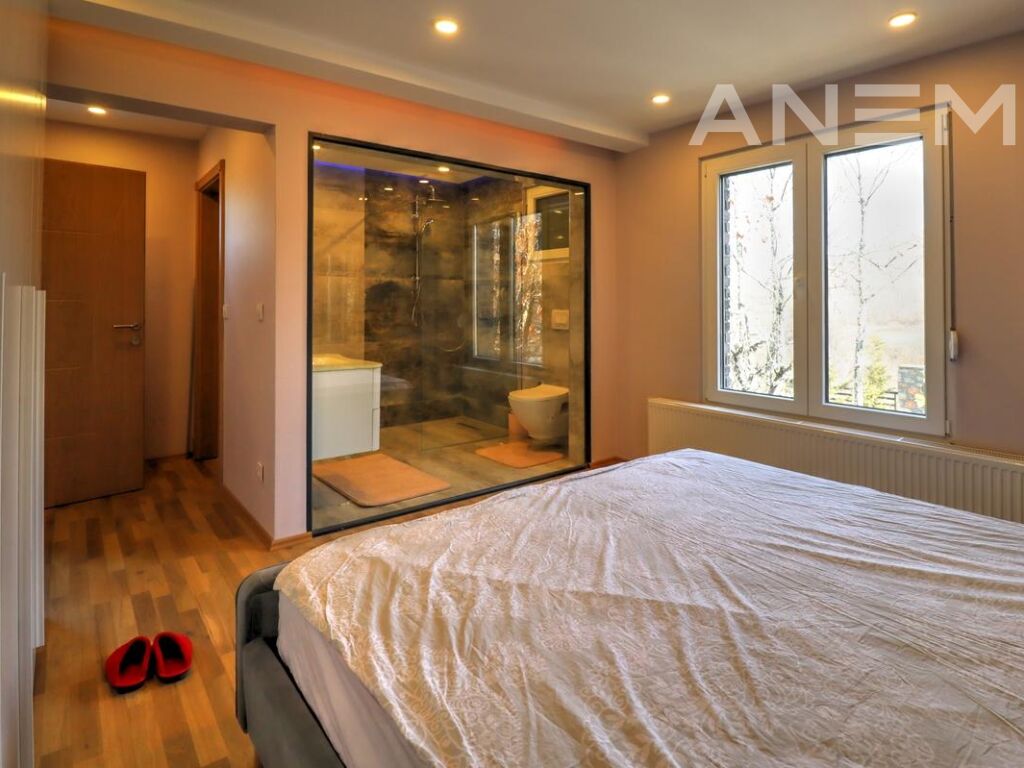 Vilë në shitje 200m² në Makresh12