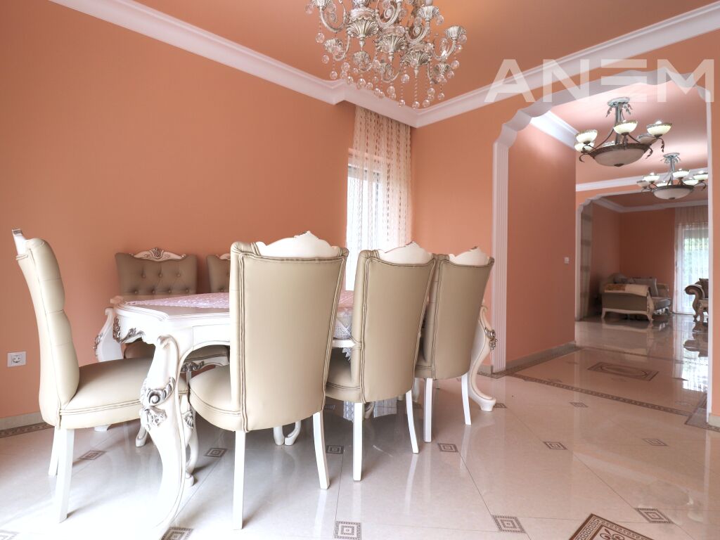 Shtëpi me qira 174m² në Marigona Residence