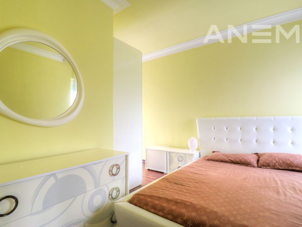 Shtëpi me qira 174m² në Marigona Residence