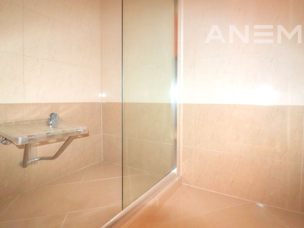 Shtëpi me qira 174m² në Marigona Residence