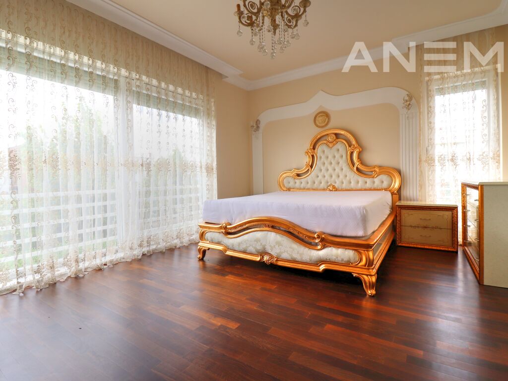 Shtëpi me qira 174m² në Marigona Residence
