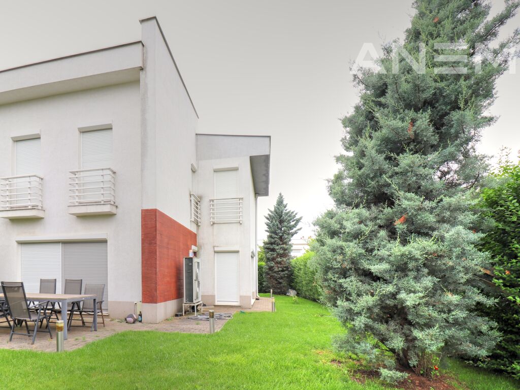 Shtëpi me qira 174m² në Marigona Residence