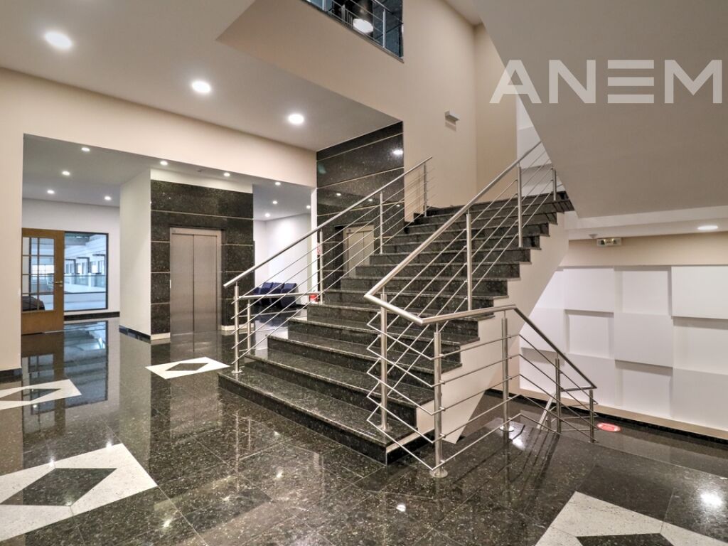 Office for rent 217.51m² in Pristina10