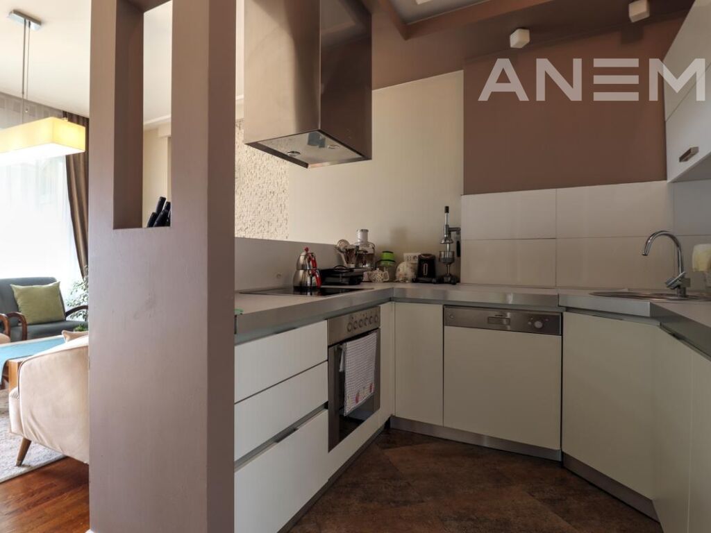 Banesë në shitje 68m2 në Qendër4
