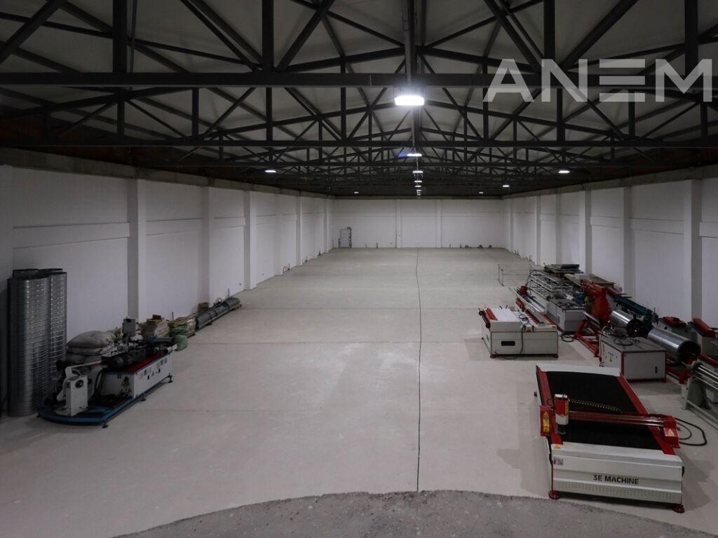 Objekt me qira 1700m² në magjistralen Prishtinë - Ferizaj1