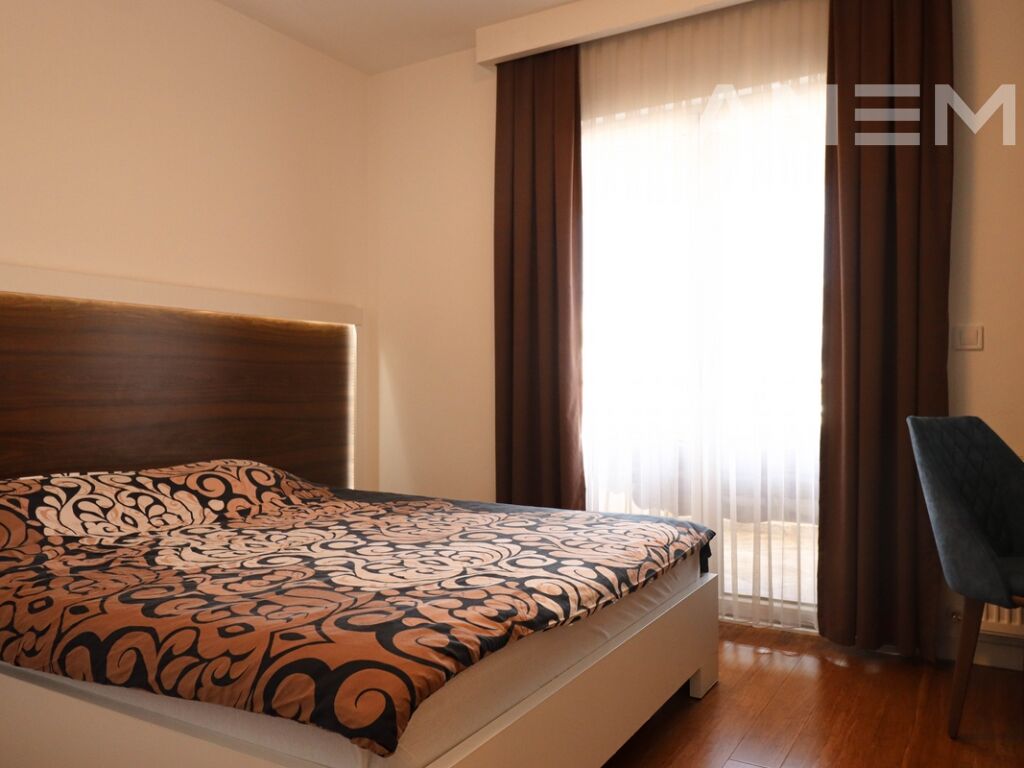 Banesë me qira me 2 dhoma gjumi në rrugën B