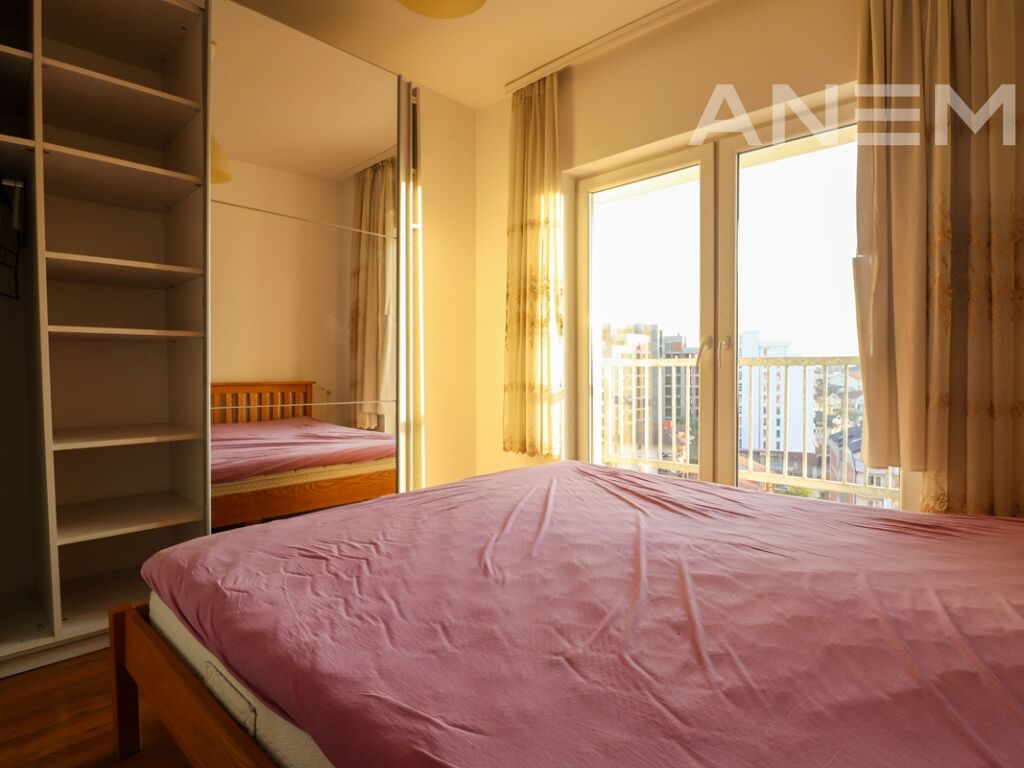 Banesë me qira me 2 dhoma gjumi në Mahallen e Muhaxherëve