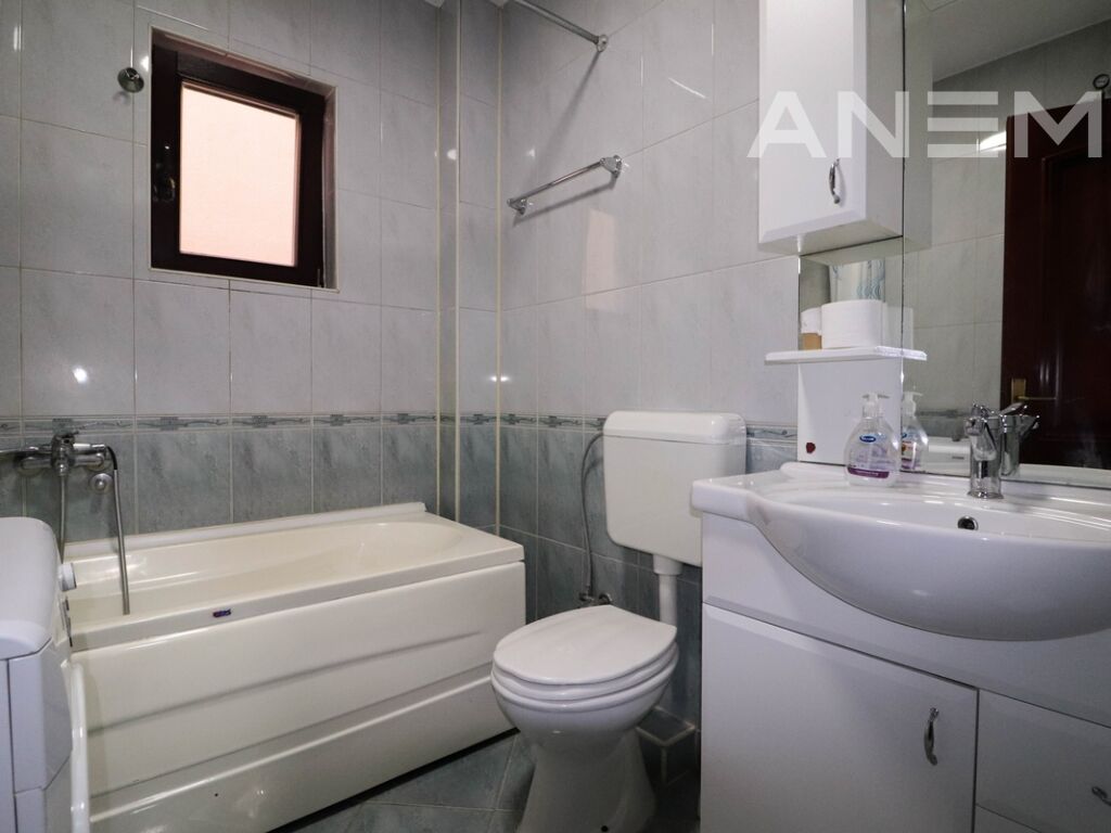 Zyre me qira 220m² në Aktash9