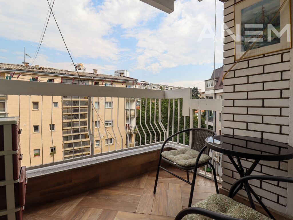 Banesë në shitje 117m² në Ulpianë