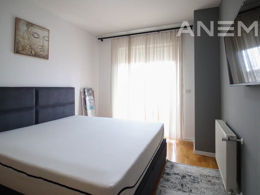 2 bedroom apartment for rent in the Calabria neighborhood3