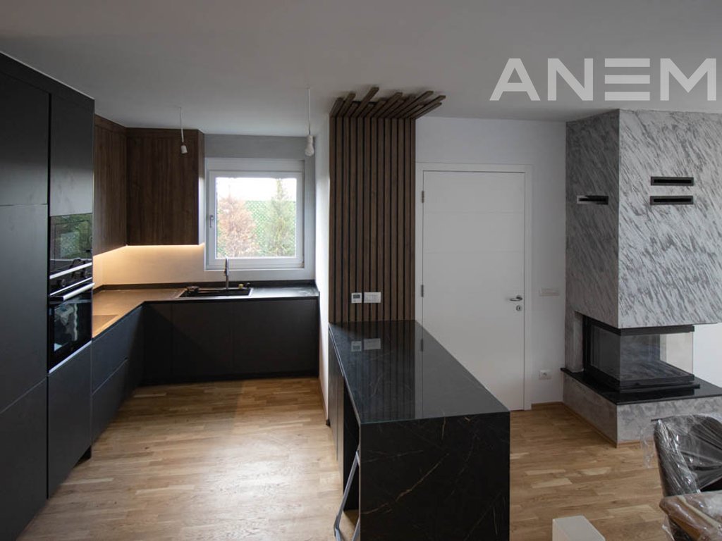 House for rent with 4 bedrooms in the Qershia e Re neighborhood4