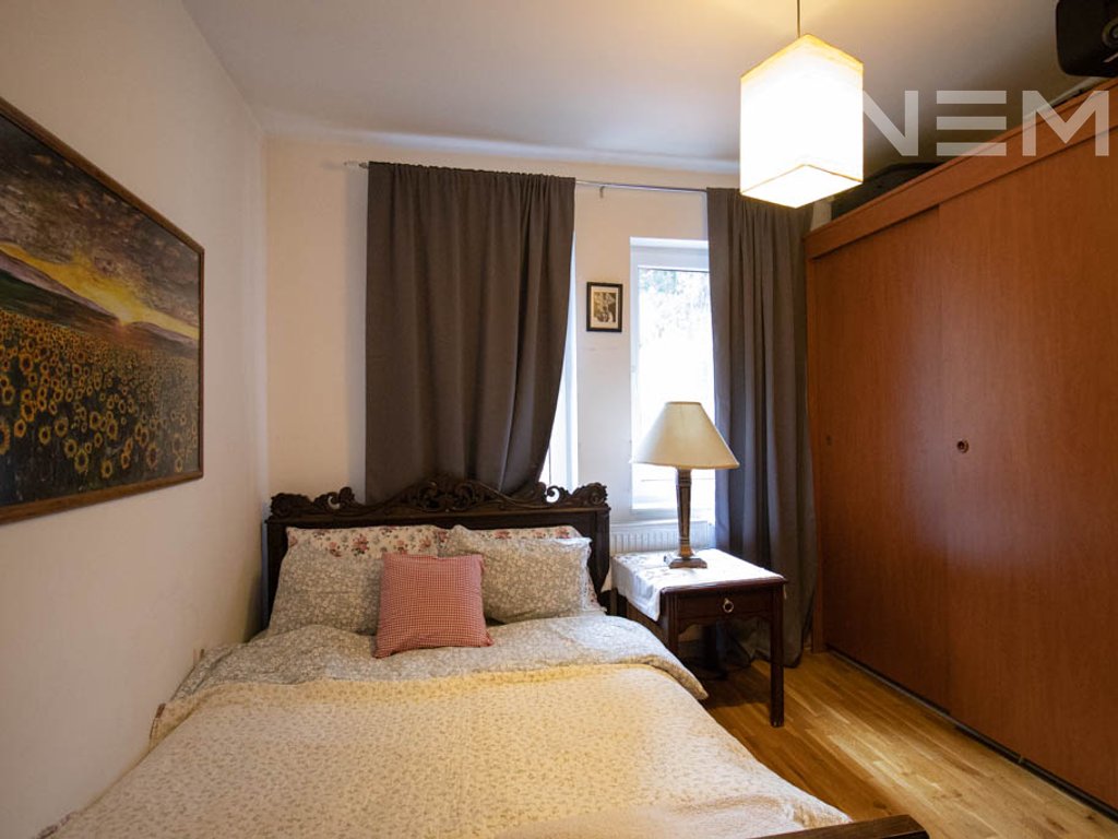 Shtëpi me qira 190m² në Sofali14