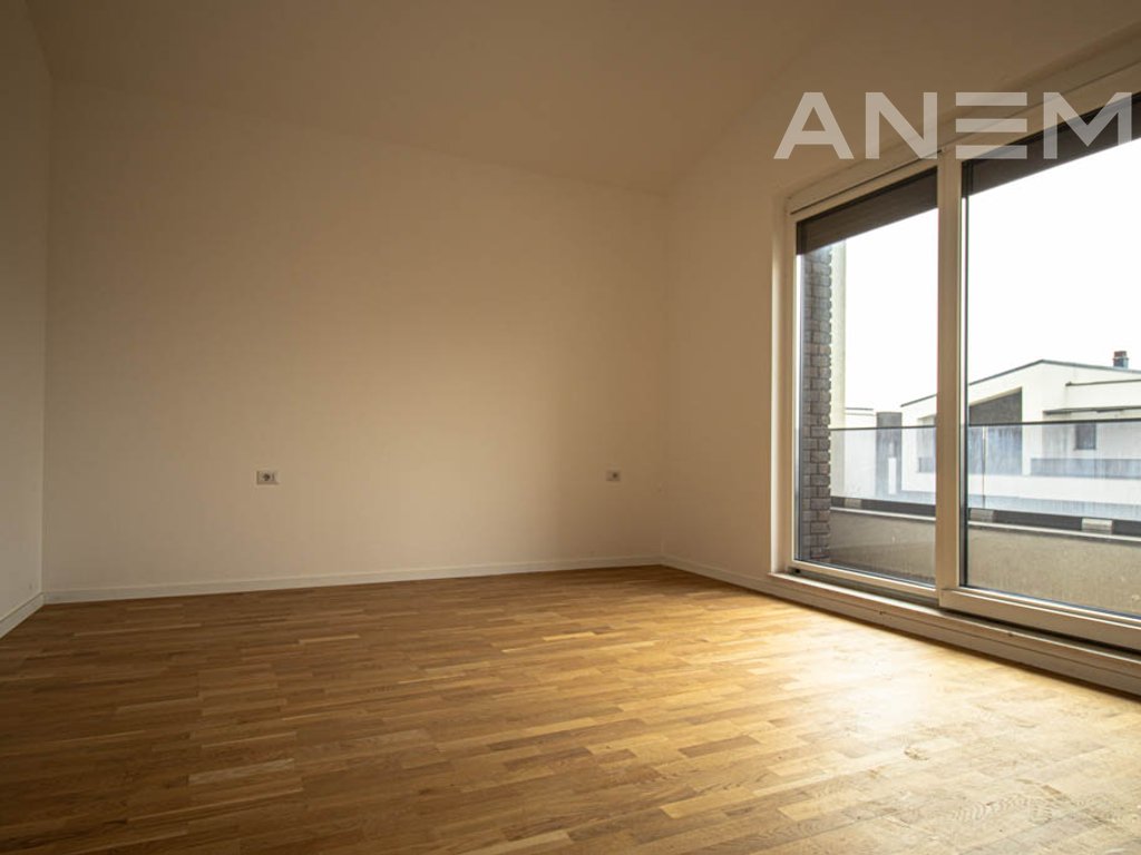 Shtëpi në shitje 135m² në lagjen Priam8