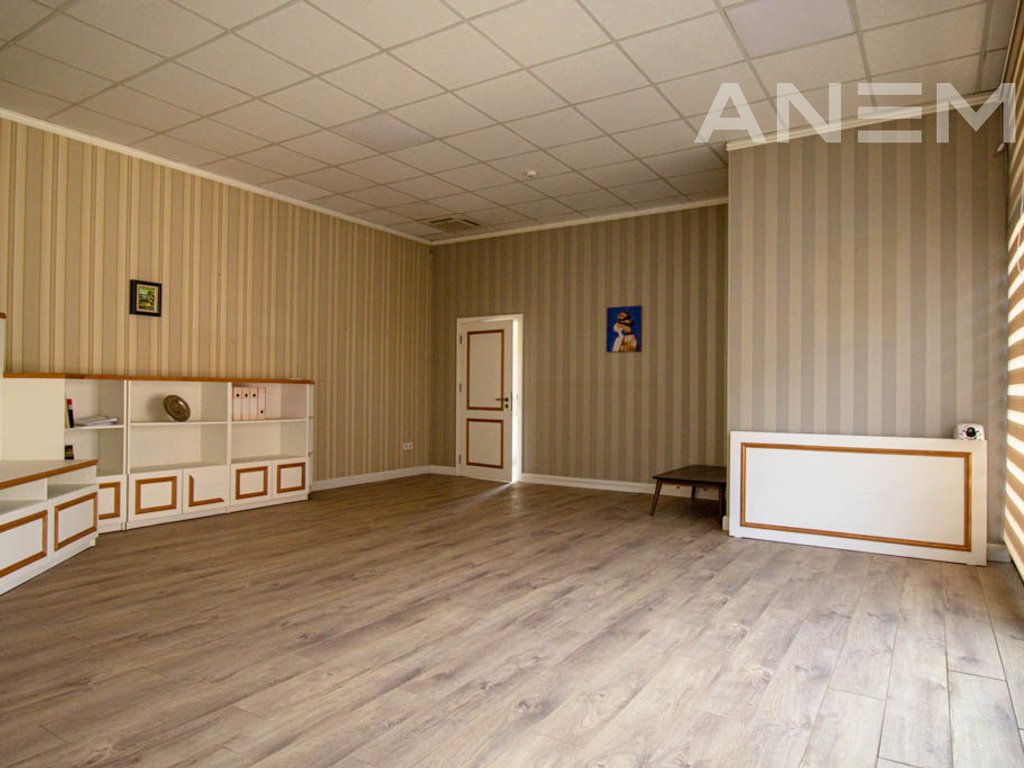 Commercial premises for rent with 2 work spaces in Aktash1