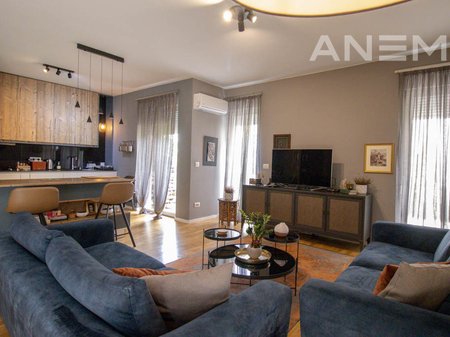Shtëpi në shitje 202m² në lagjen Qershia