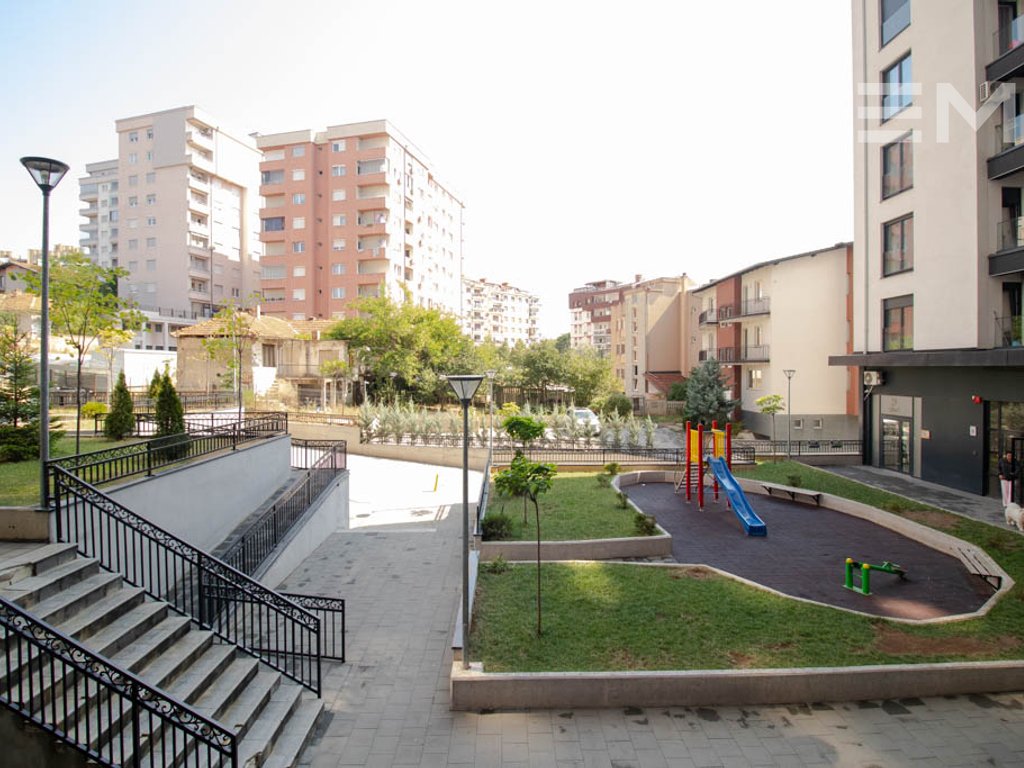 Banesë me qira me 2 dhoma gjumi në Breg të Diellit