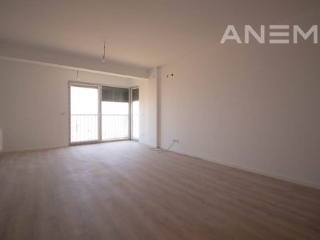 Banesë në shitje 96m² në lagjen Kalabri