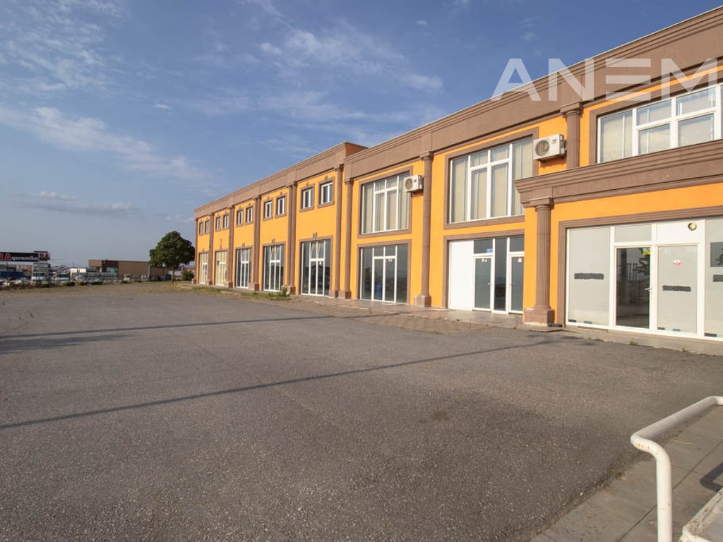 Objekt me qira 5000m² në Prelezë të Ferizajit
