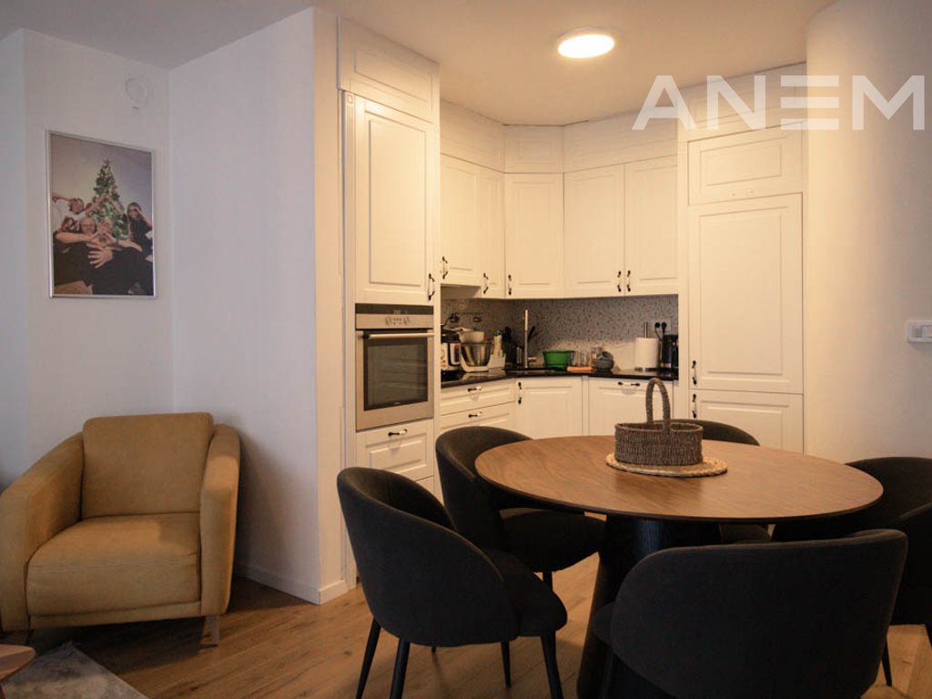 Banesë në shitje 78m² në lagjen Lakrishtë