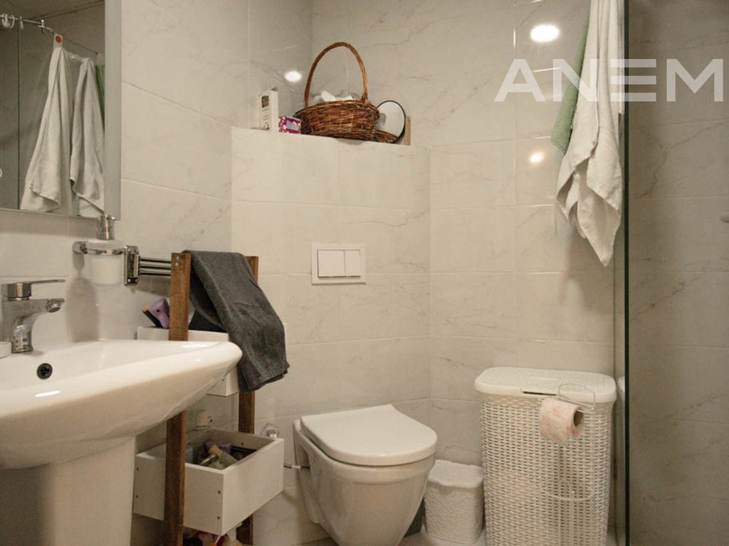 Banesë në shitje 78m² në lagjen Lakrishtë