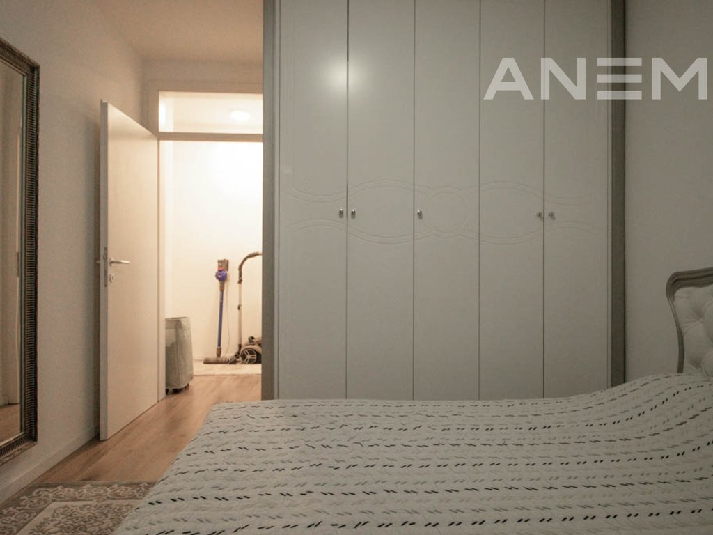 Banesë në shitje 78m² në lagjen Lakrishtë