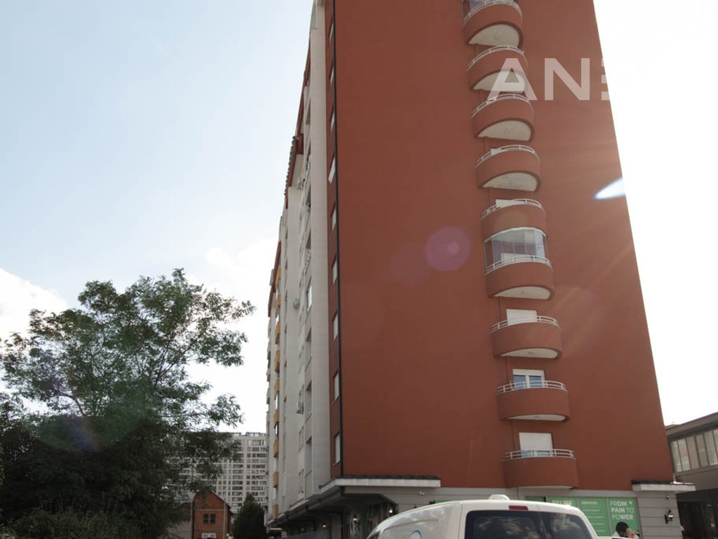 Banesë në shitje 78m² në lagjen Lakrishtë
