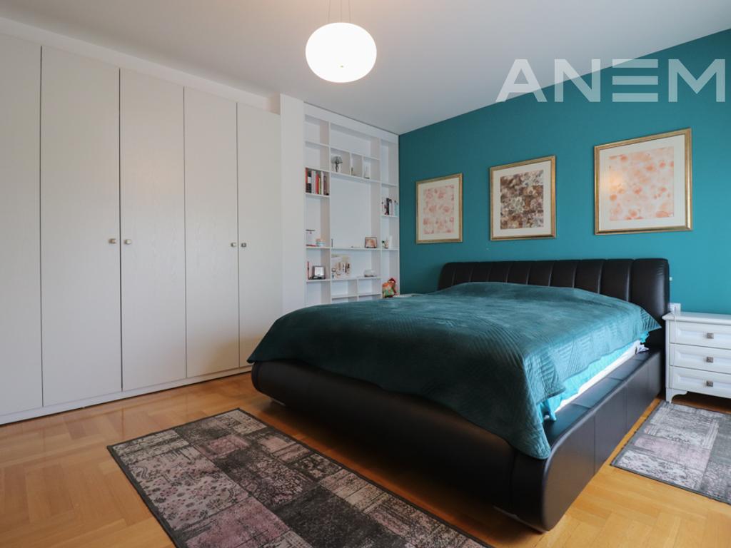 300m² house for rent in Marigona Residence