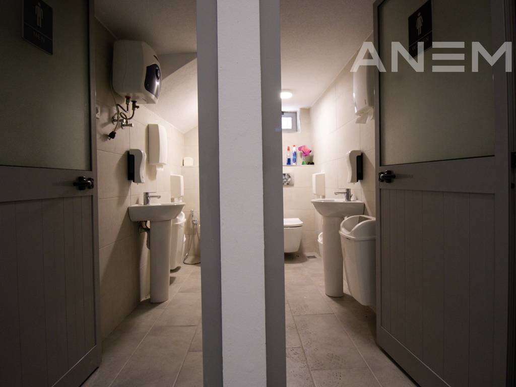 Objekt me qira 835m² në magjistralen Prishinë-Gjilan