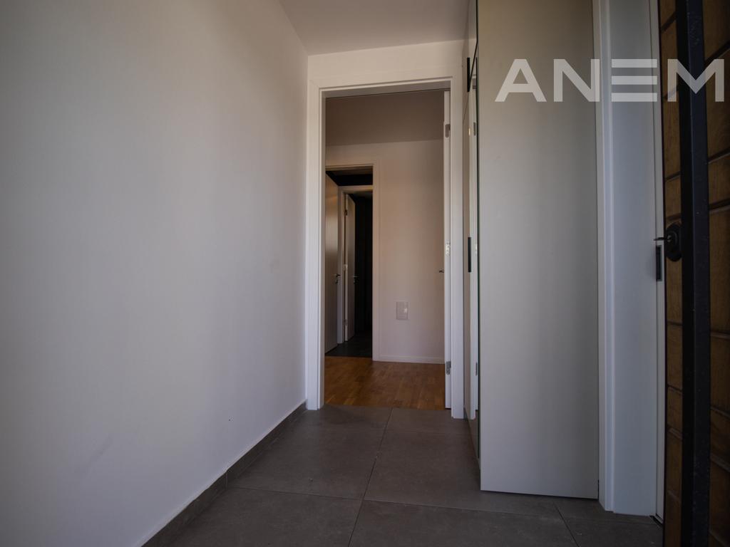 Shtëpi në shitje 190m² në Veternik