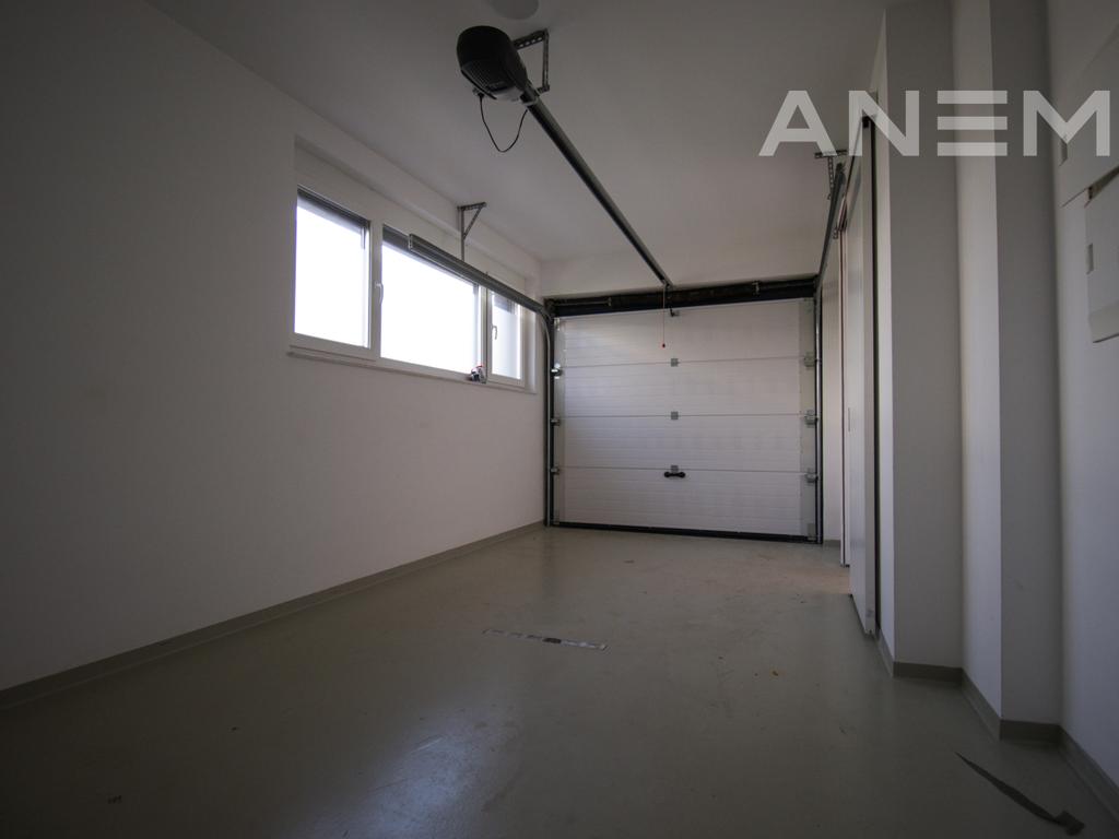 Shtëpi në shitje 190m² në Veternik