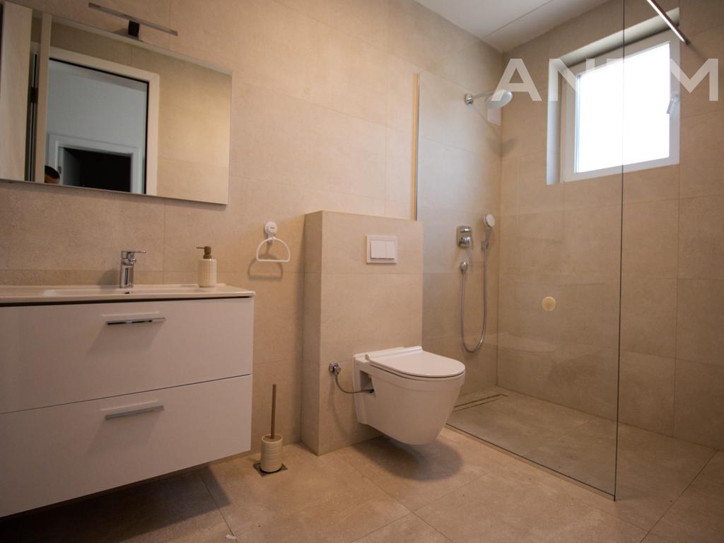 Shtëpi në shitje 190m² në Veternik